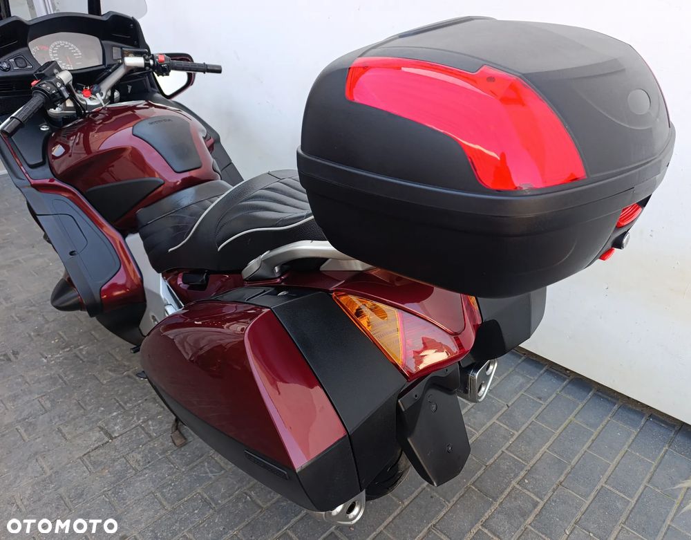 Honda ST - 22