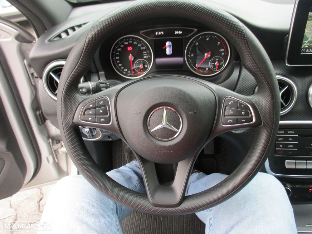 Mercedes-Benz A 180 CDI (BlueEFFICIENCY) Urban - 10