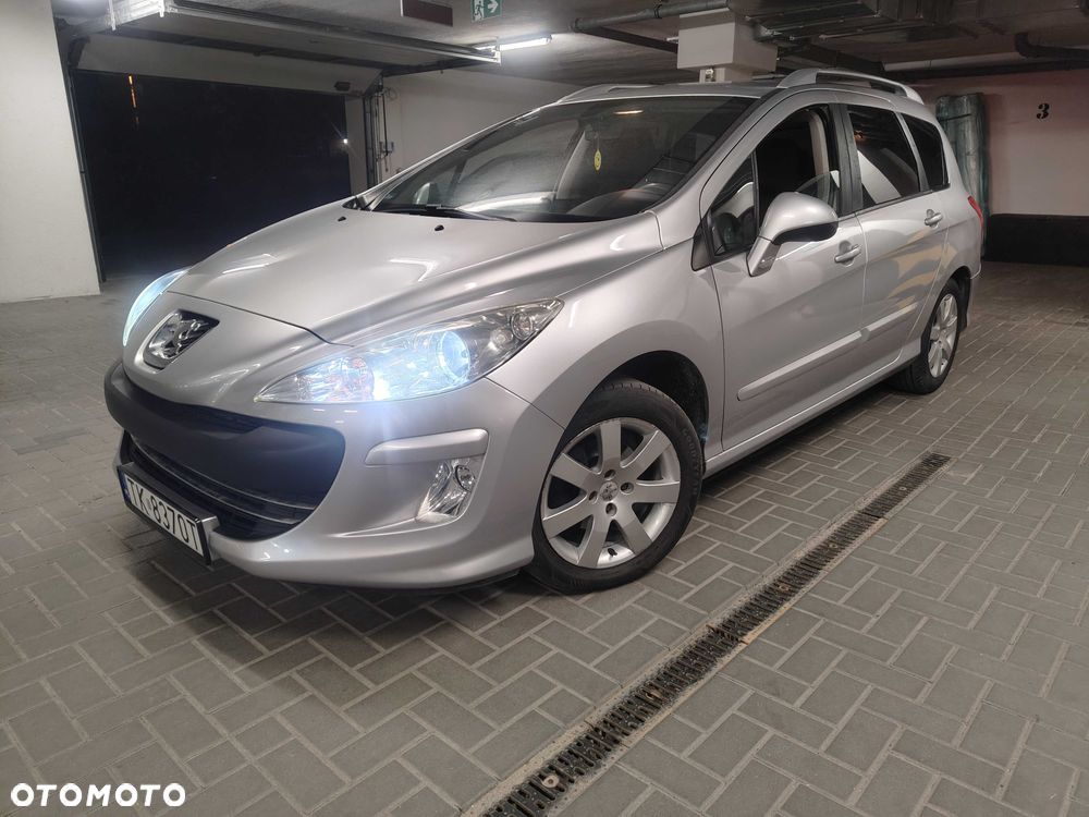 Peugeot 308 - 1