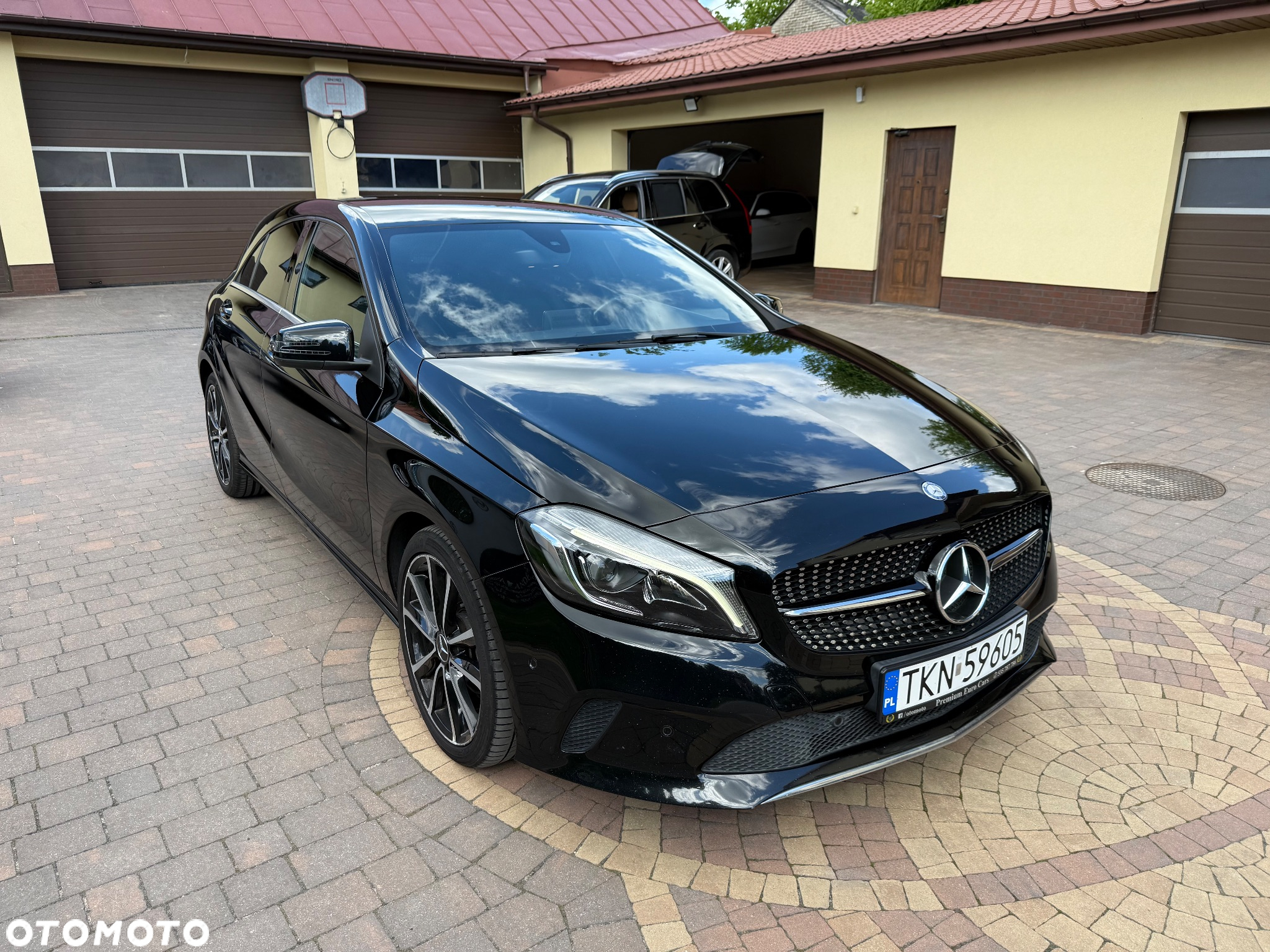 Mercedes-Benz Klasa A 180 CDI 7G-DCT AMG Line - 2