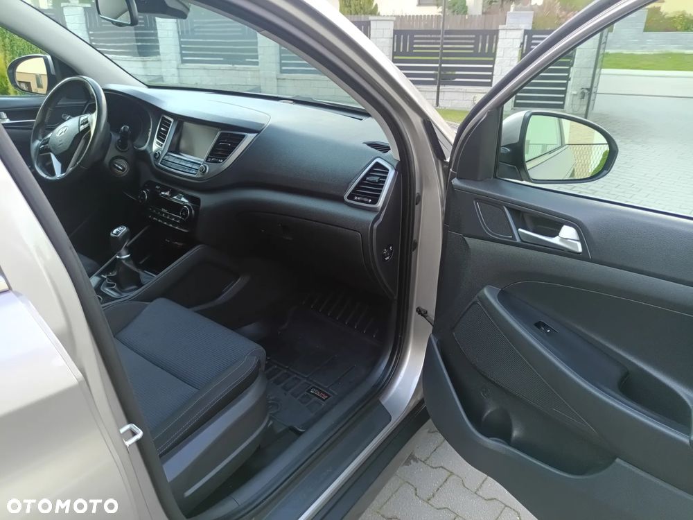 Hyundai Tucson blue 1.7 CRDi 2WD Style - 20