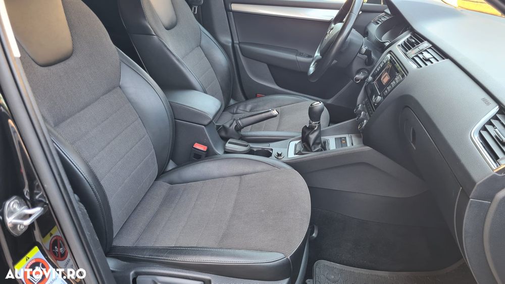 Skoda Octavia 2.0 TDI ELEGANCE - 4