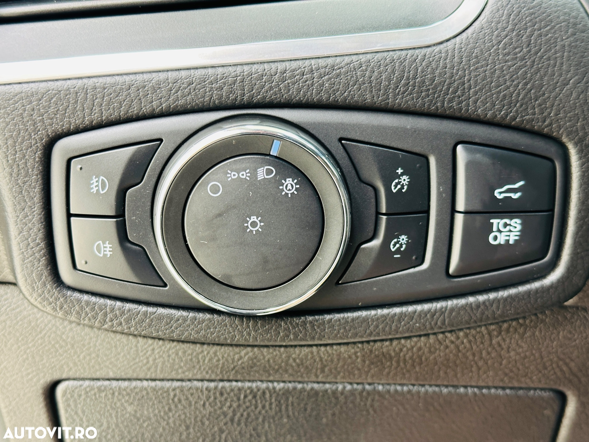 Ford Edge - 26