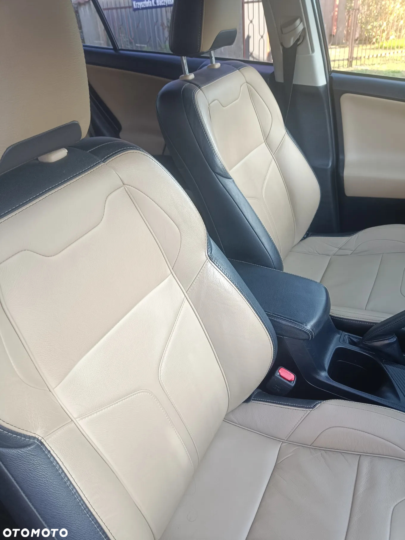 Toyota RAV4 2.0 D-4D Prestige - 12