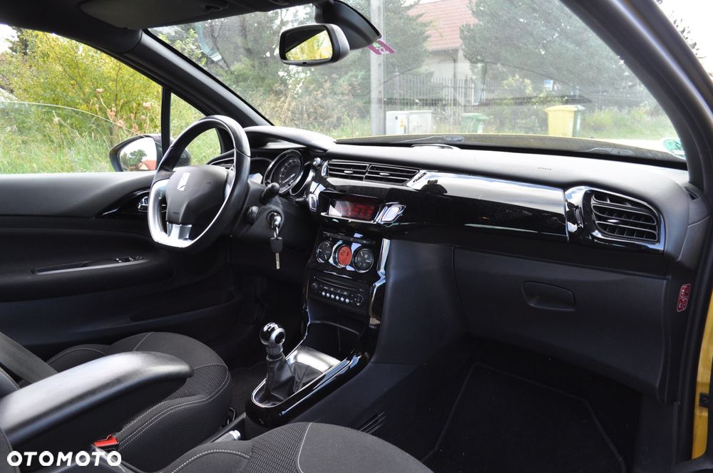 Citroën DS3 1.6 VTi SoChic - 9