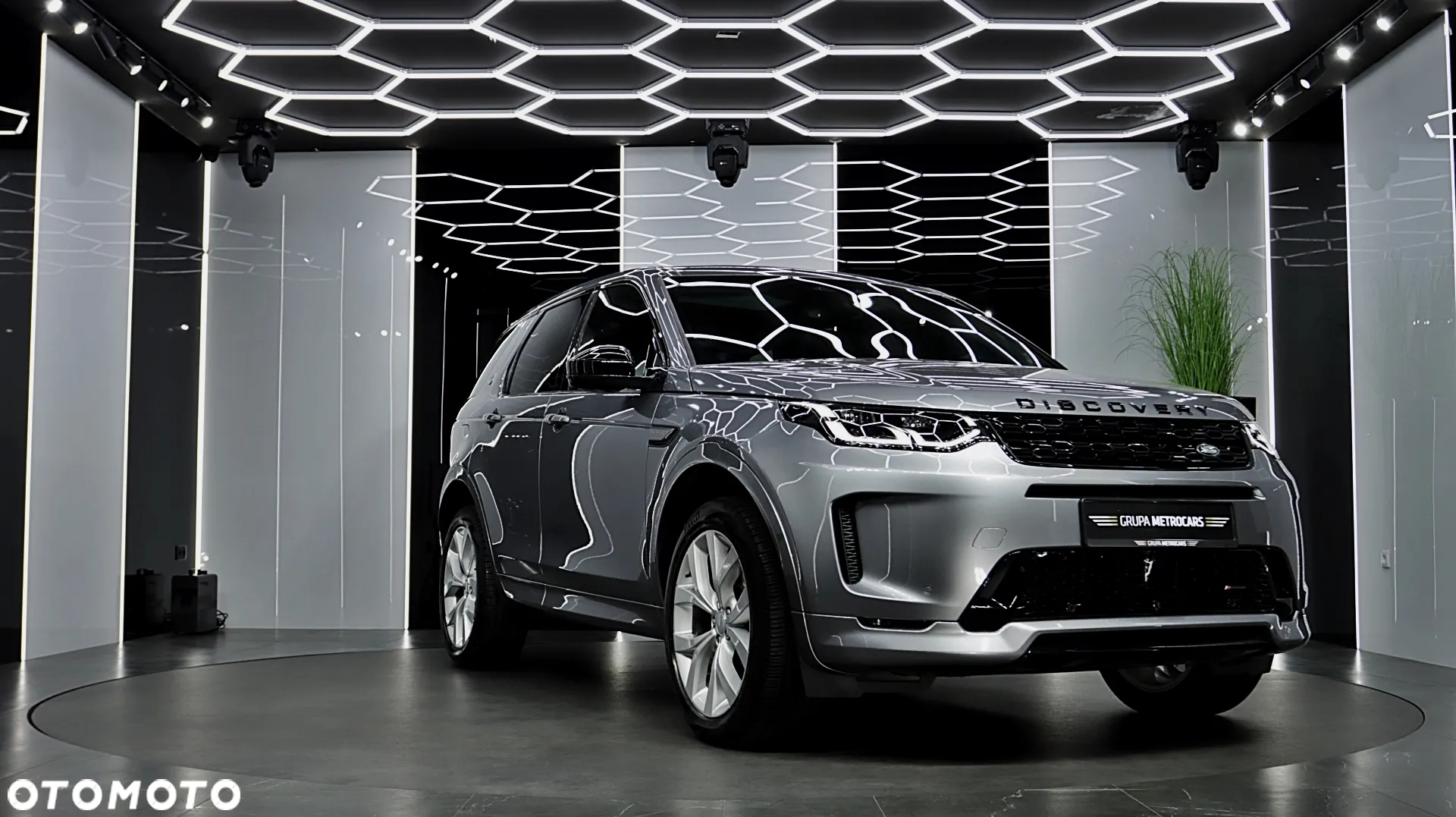 Land Rover Discovery Sport - 13