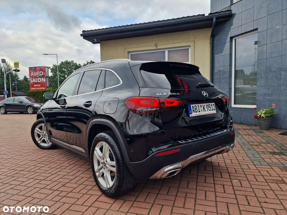Mercedes-Benz GLA 200 d 8G-DCT Progressive - 9