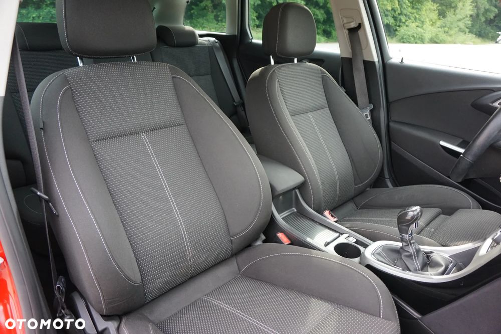 Opel Astra 1.4 Turbo - 26
