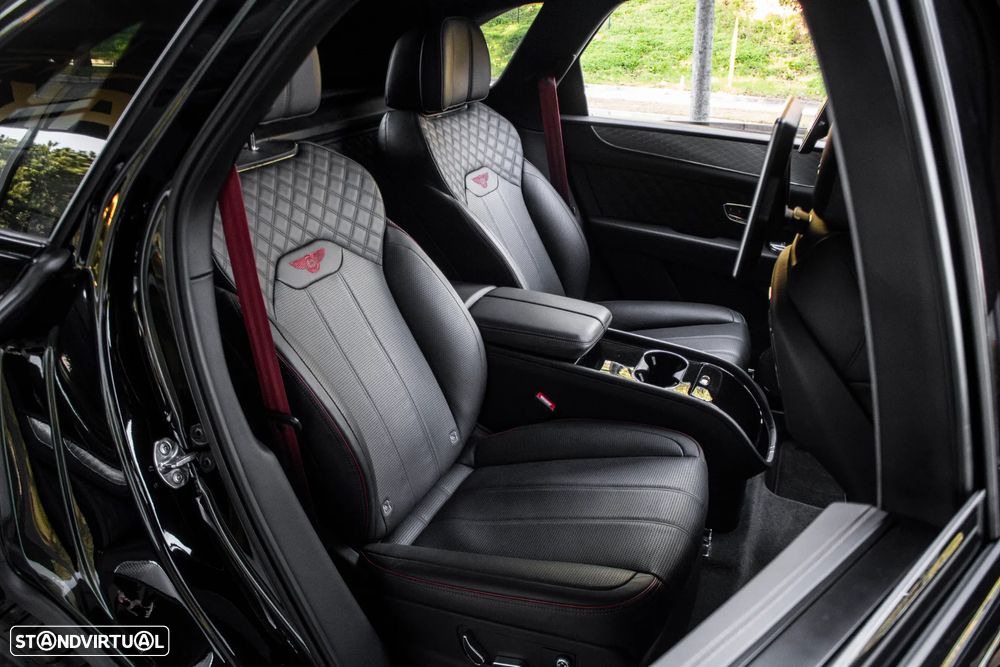 Bentley Bentayga Hybrid - 42