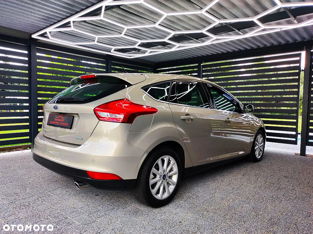 Ford Focus - 19