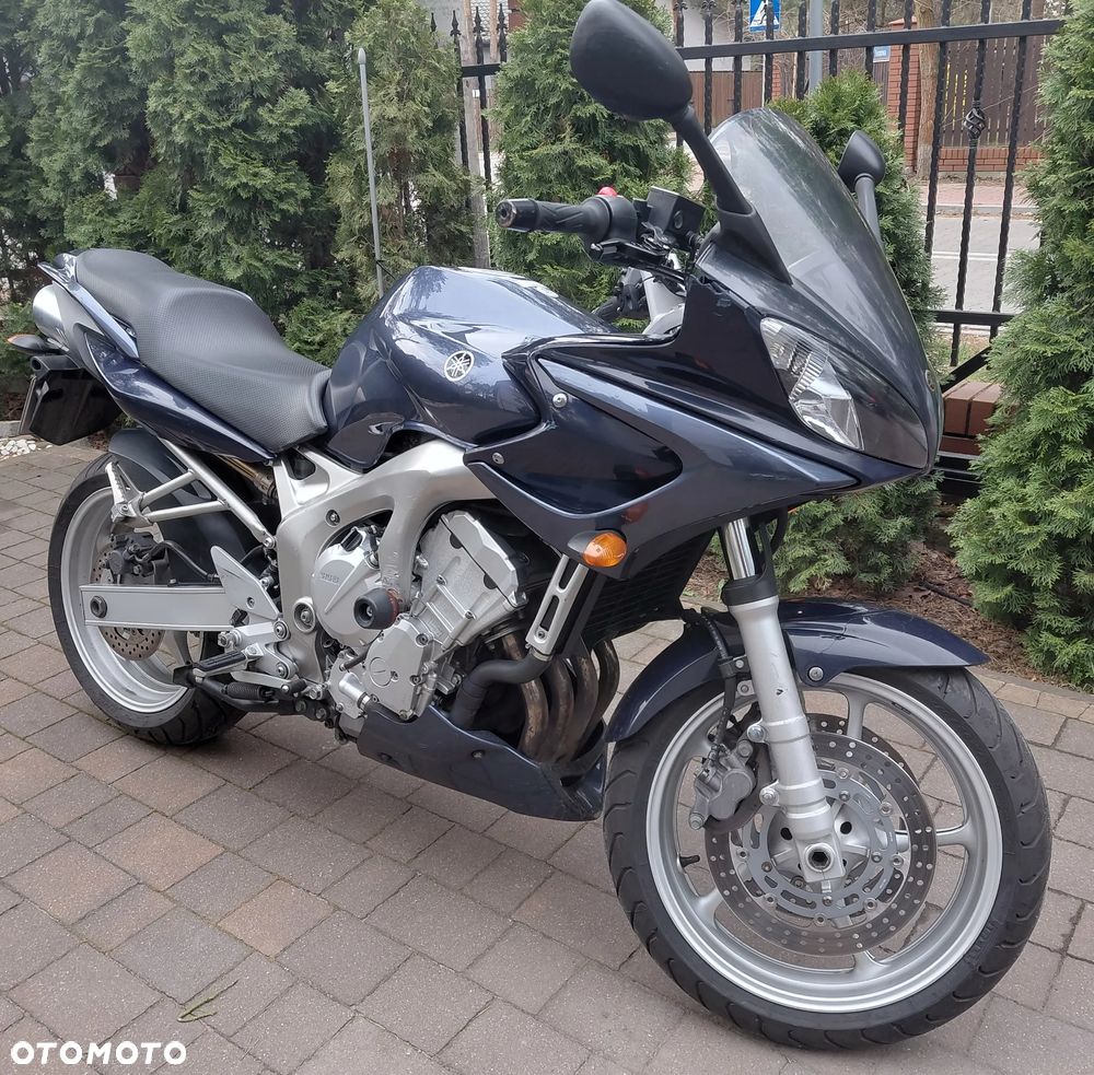 Yamaha FZ6 - 4