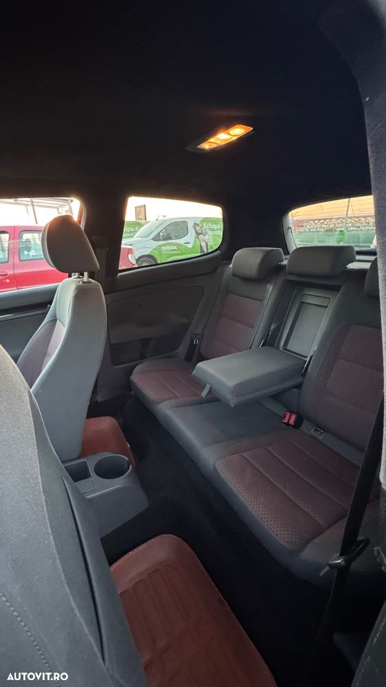 Volkswagen Golf 2.0 TDI DPF GT Sport - 11