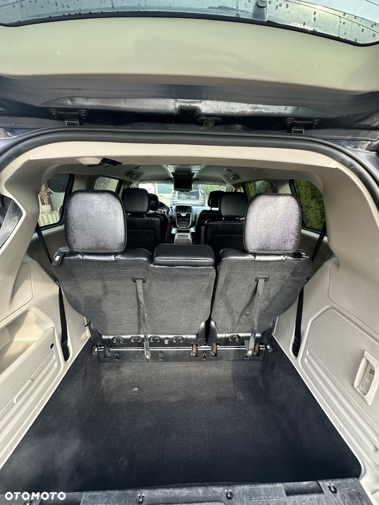 Chrysler Town & Country 3.6 Touring - 6
