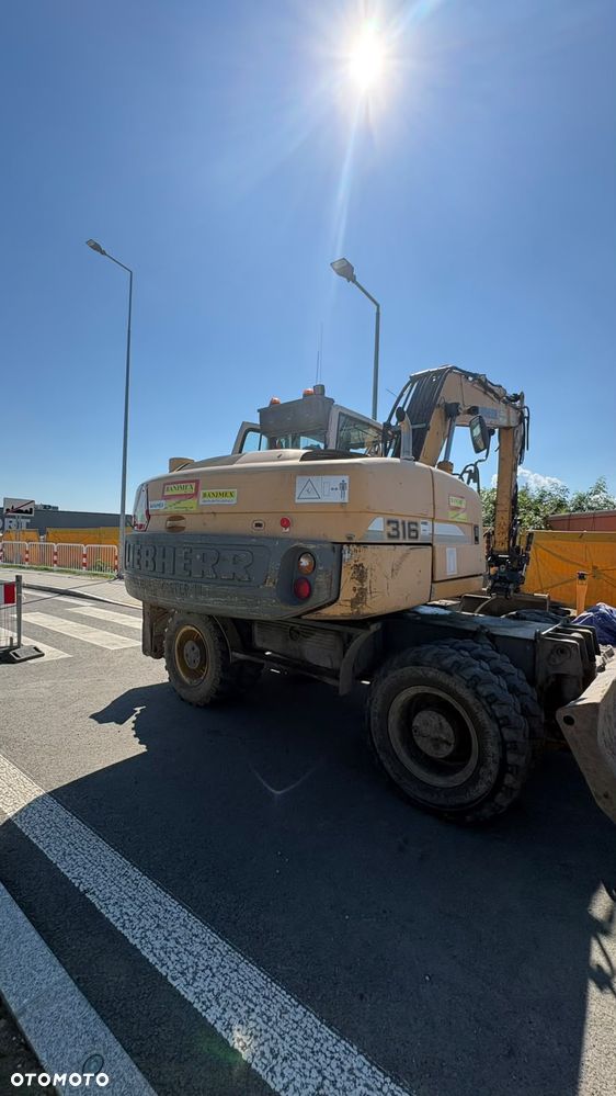 Liebherr A316 - 4