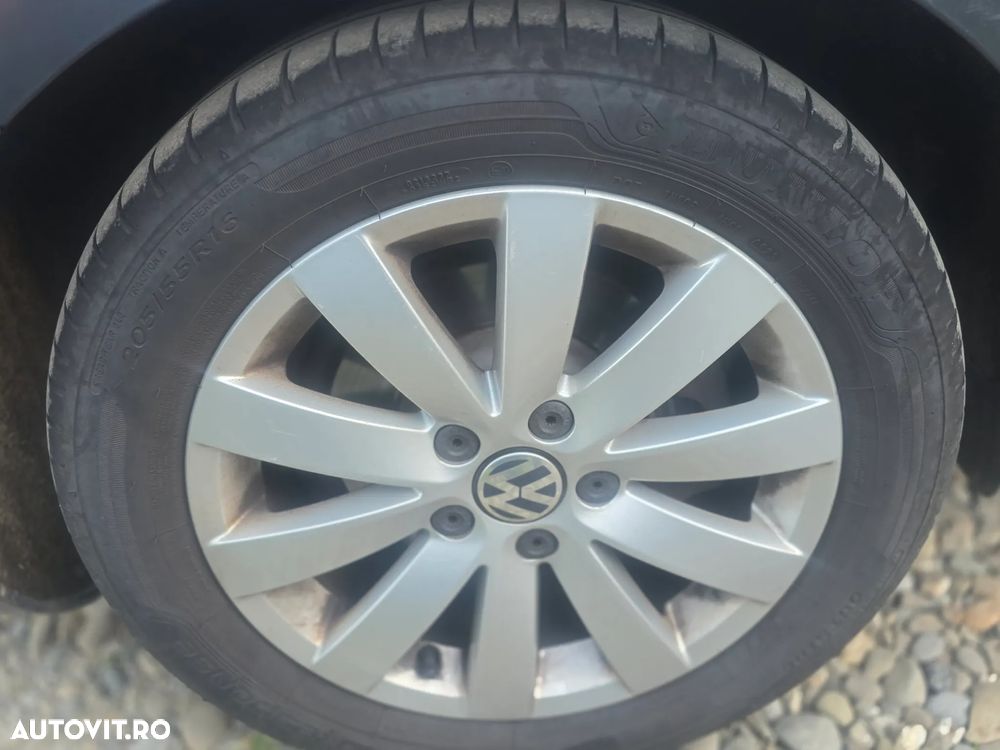 Volkswagen Passat Variant 2.0 Blue TDI SCR Comfortline - 9