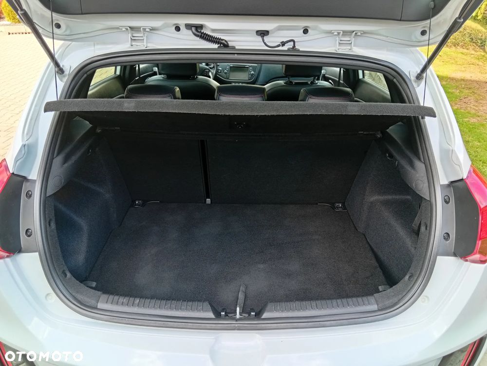 Kia Ceed 1.6 T-GDI GT-Track - 36