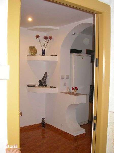 Vand apartament doua camere — fotografia 1