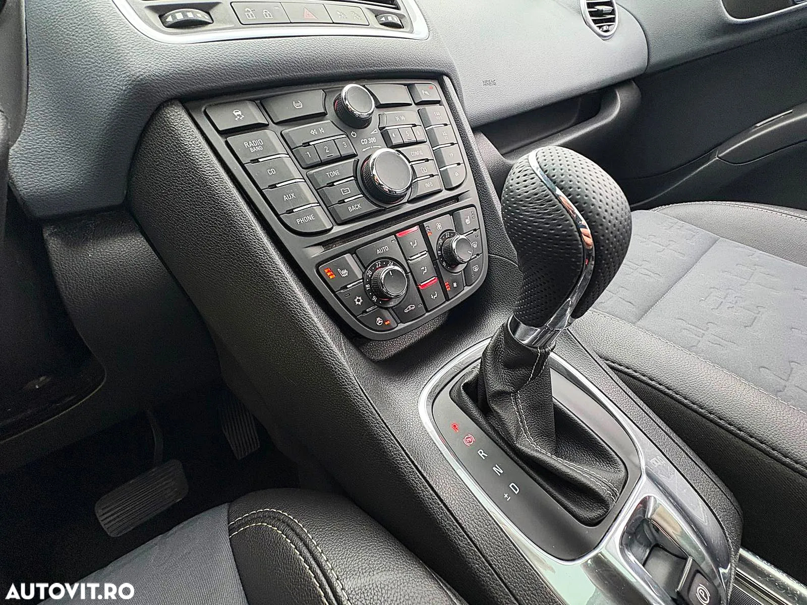 Opel Meriva 1.7 CDTI Automatik Color Edition - 3