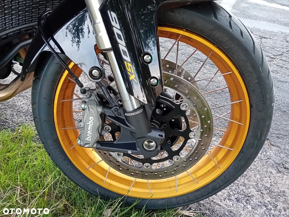 QJMOTOR SRT900SX - 15