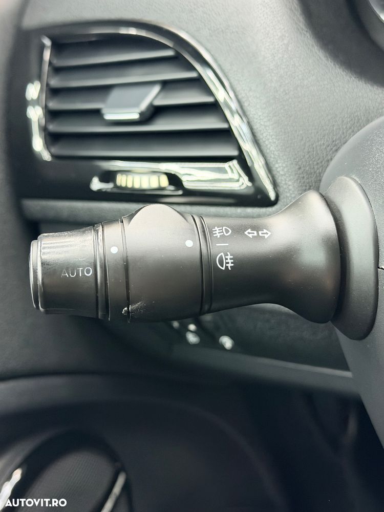 Renault Megane ENERGY dCi 110 Start & Stop Bose Edition - 28