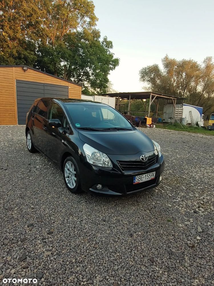 Toyota Verso - 32