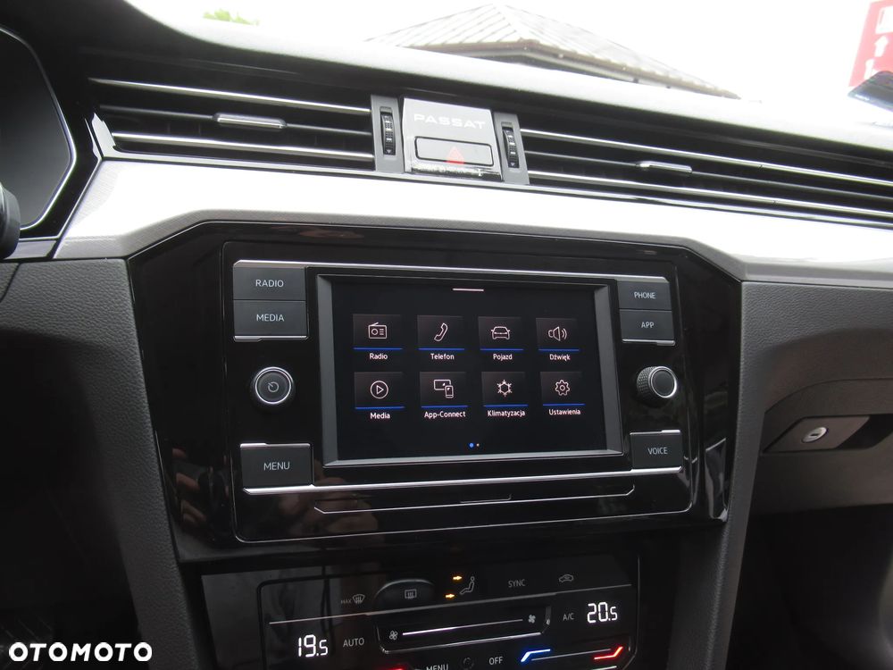 Volkswagen Passat 1.5 TSI EVO Business - 17