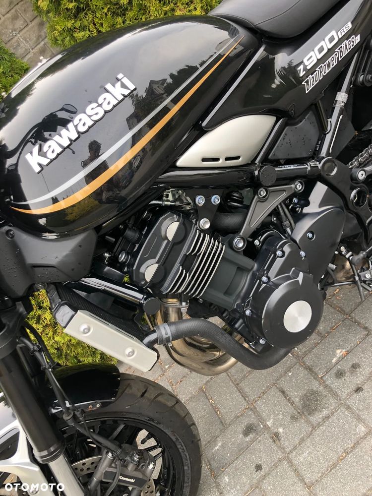 Kawasaki Z 900 RS - 4