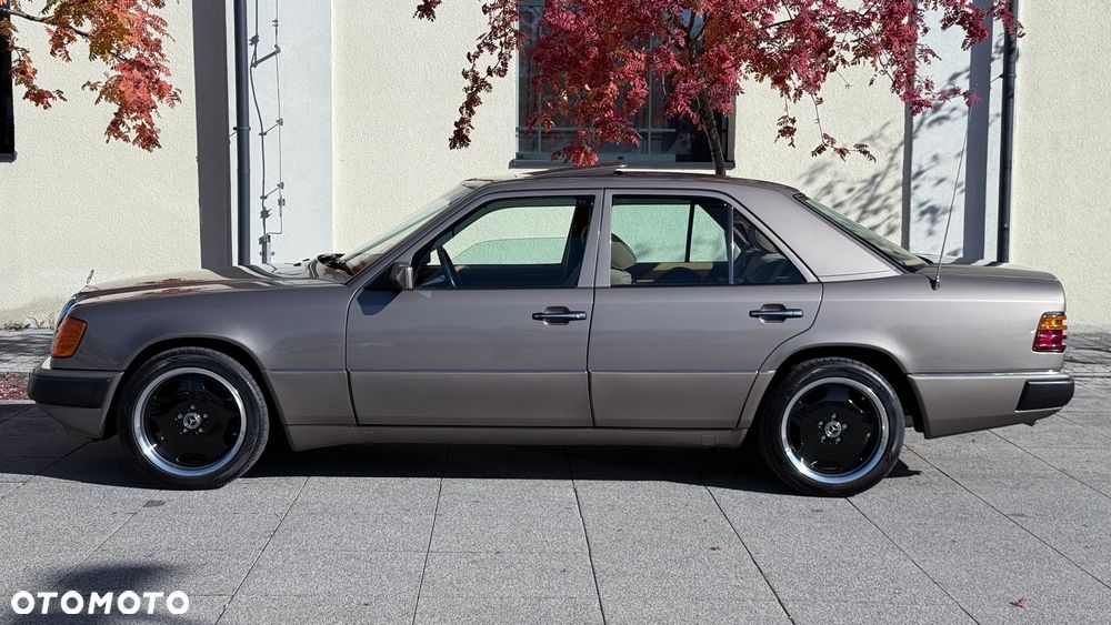 Mercedes-Benz W124 (1984-1993) - 8