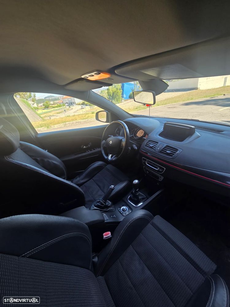 Renault Mégane Sport Tourer - 13