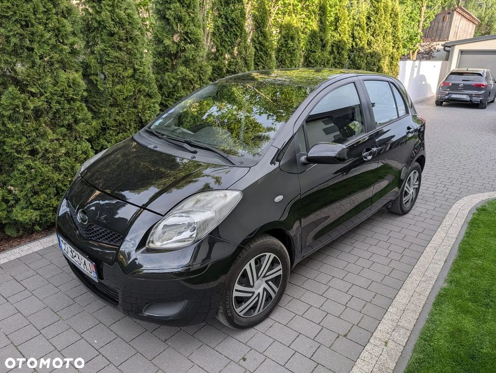 Toyota Yaris - 11