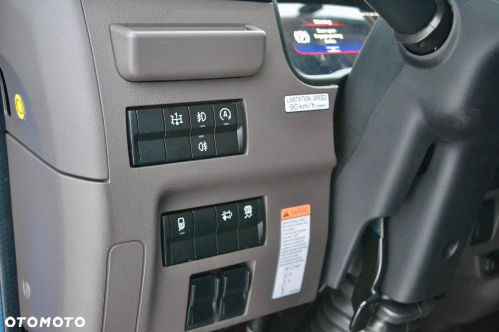 Mitsubishi Canter 9C18 GSR PTO FULL LED Podwozie do zabudowy 2025 rok Fabrycznie Nowe Dowolna zabudowa - 5