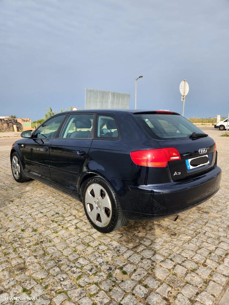 Audi A3 Sportback 1.6 FSi - 2