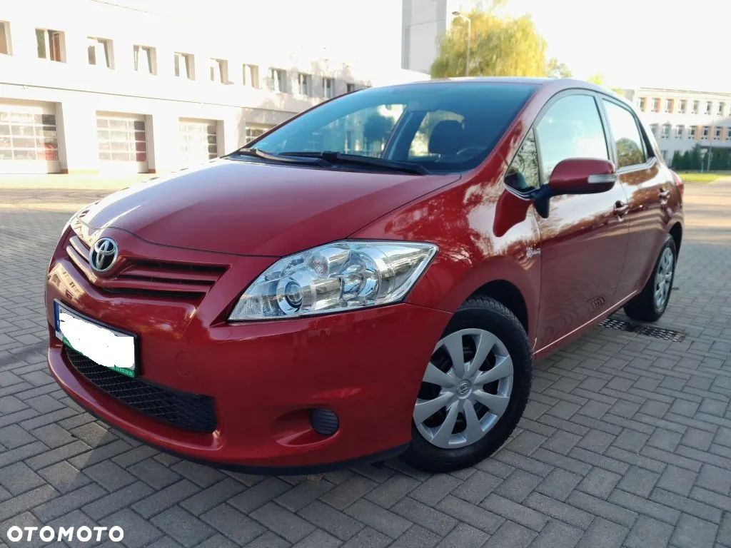 Toyota Auris 1.33 VVT-i Life Comfort - 1