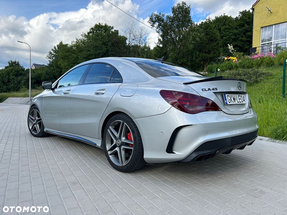 Mercedes-Benz CLA 45 AMG 4Matic 7G-DCT - 5