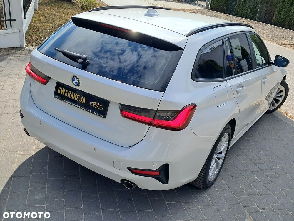 BMW Seria 3 318d Edition Luxury Line Purity - 7