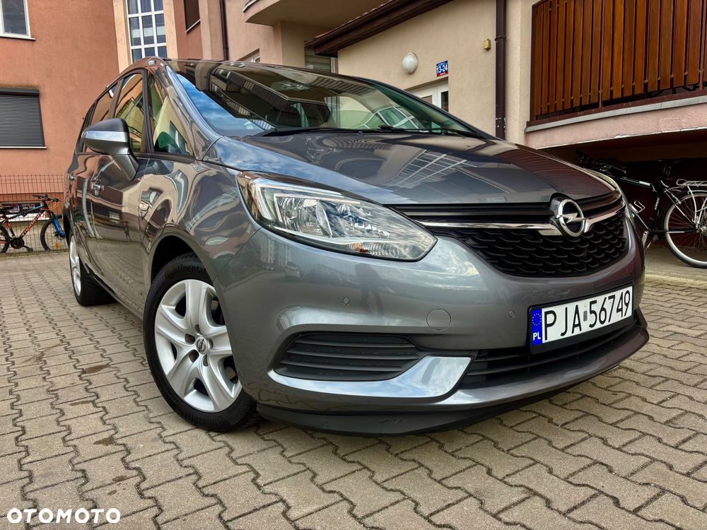 Opel Zafira - 10