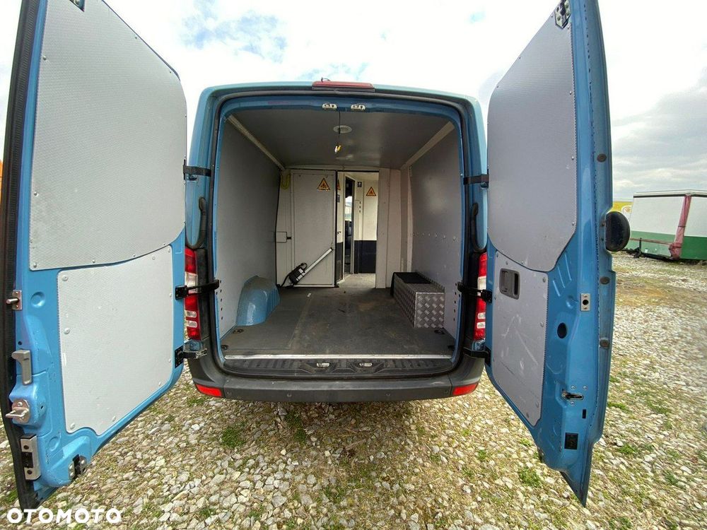 Mercedes-Benz Sprinter - 5
