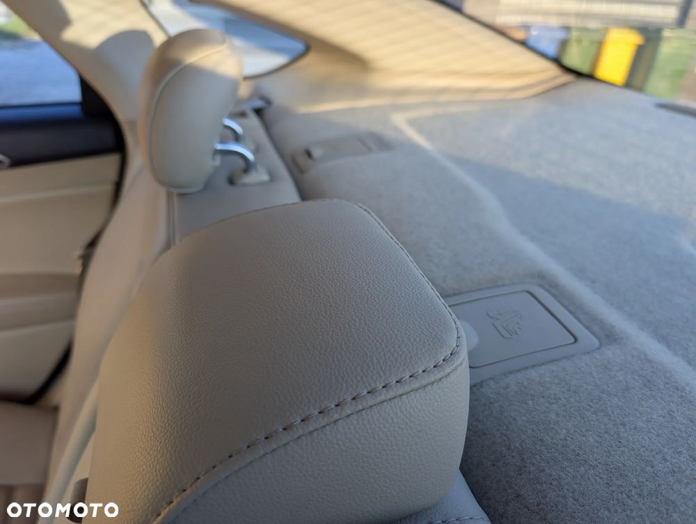 Ford Mondeo - 26