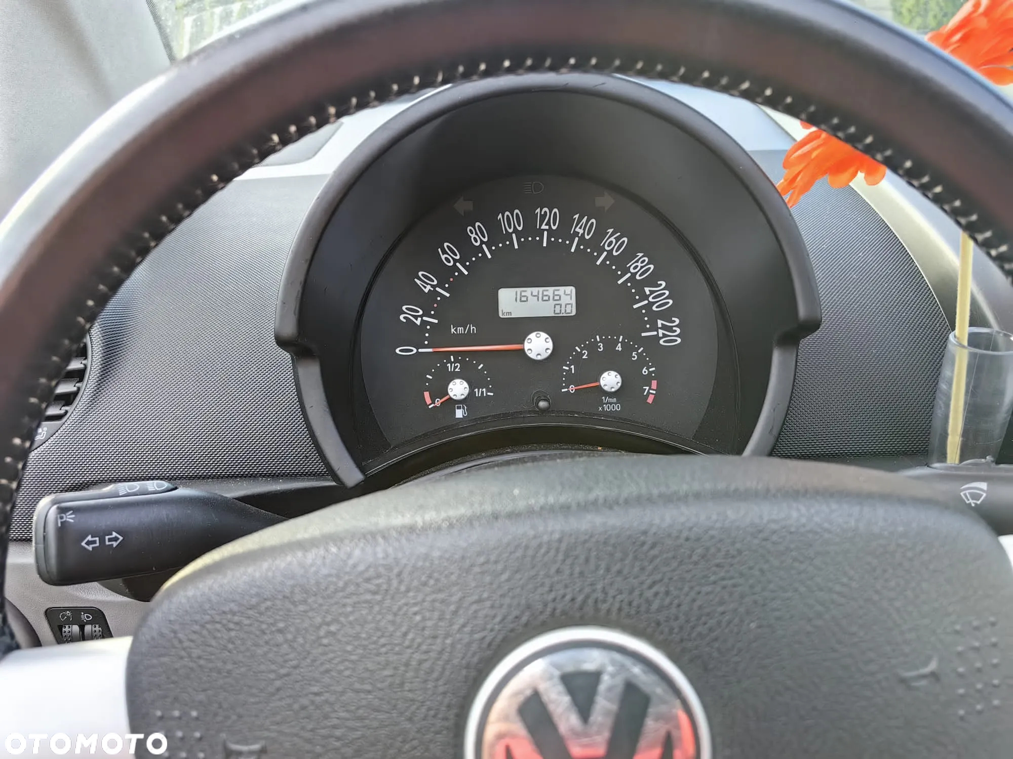 Volkswagen New Beetle - 13