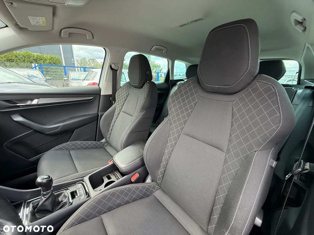 Skoda Karoq 1.0 TSI GPF 4x2 Ambition - 25