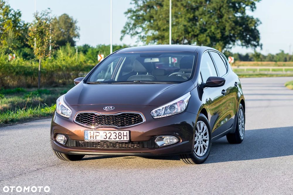 Kia Ceed Cee'd 1.6 GDI M - 1