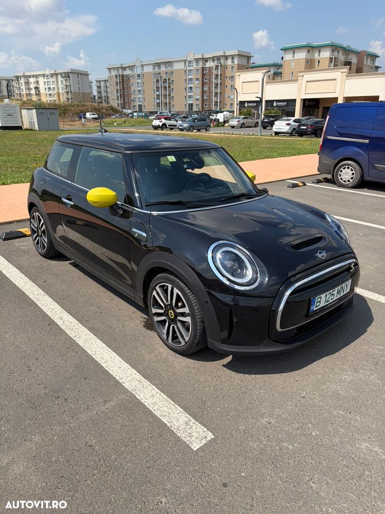 Mini Cooper SE Electric Trim - 11