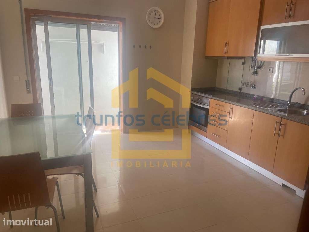 T2 com 3 Frentes e Garagem Fechada |Arvore -Vila do Conde - Grande imagem: 4/25