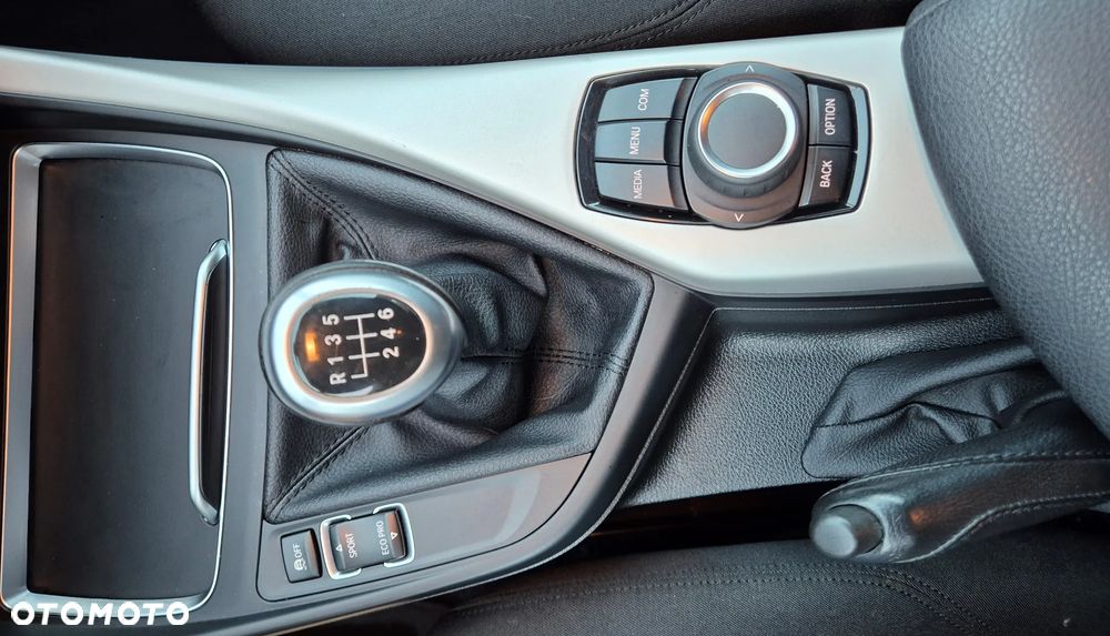 BMW Seria 1 118i - 23