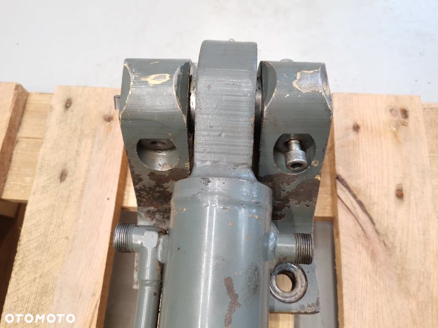 Siłownik kompensacyjny Kramer Allrad 4107 - 6