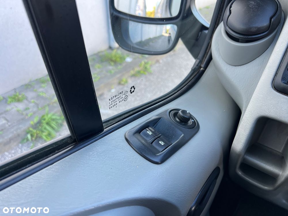 Opel Vivaro LONG - 34