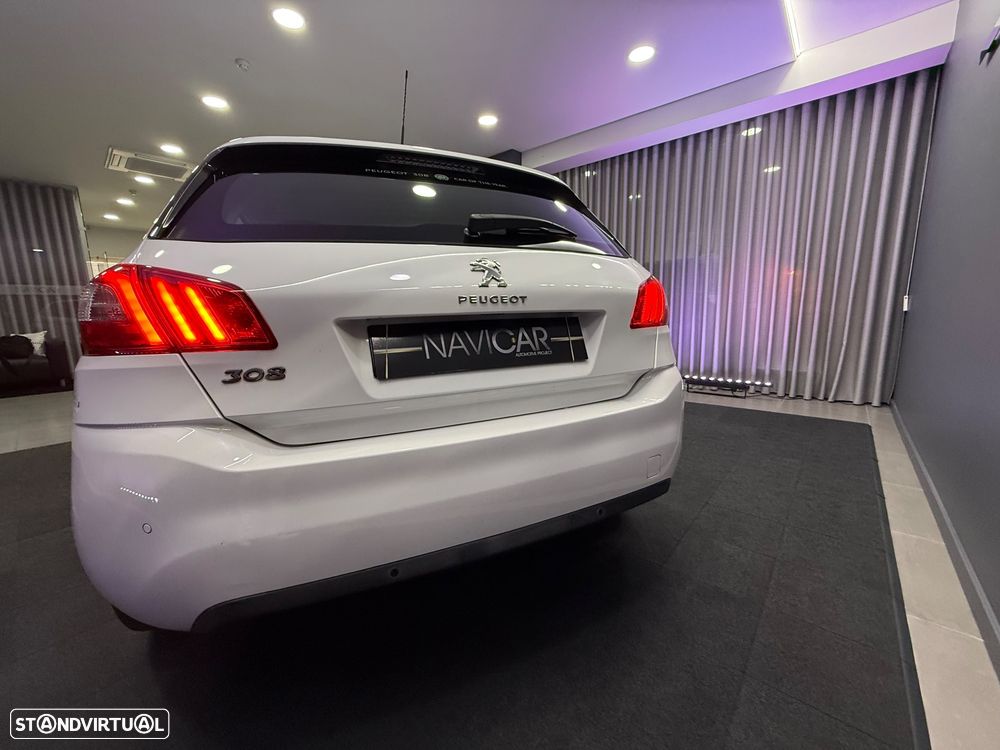 Peugeot 308 1.2 PureTech Allure Full LED - 20