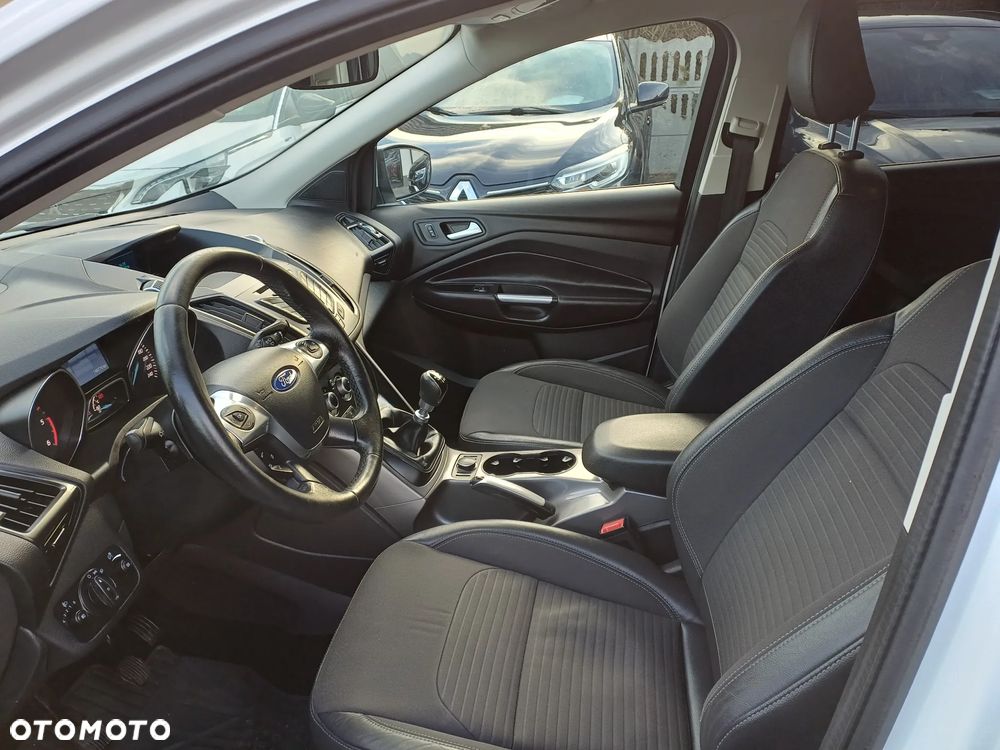 Ford Kuga 2.0 TDCi 4x4 Trend - 14