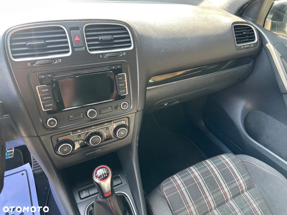 Volkswagen Golf 2.0 GTI - 22