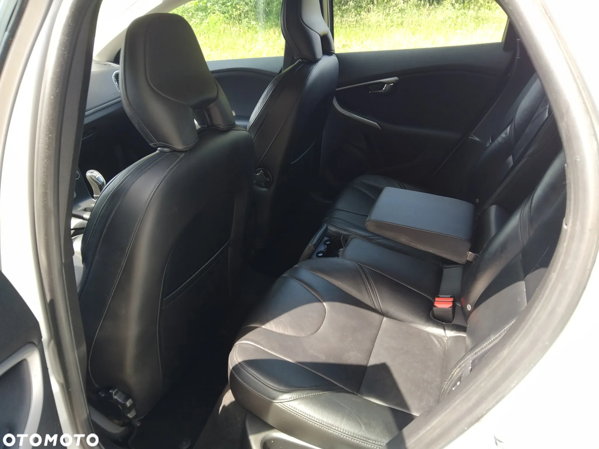 Volvo V40 D2 Momentum - 7